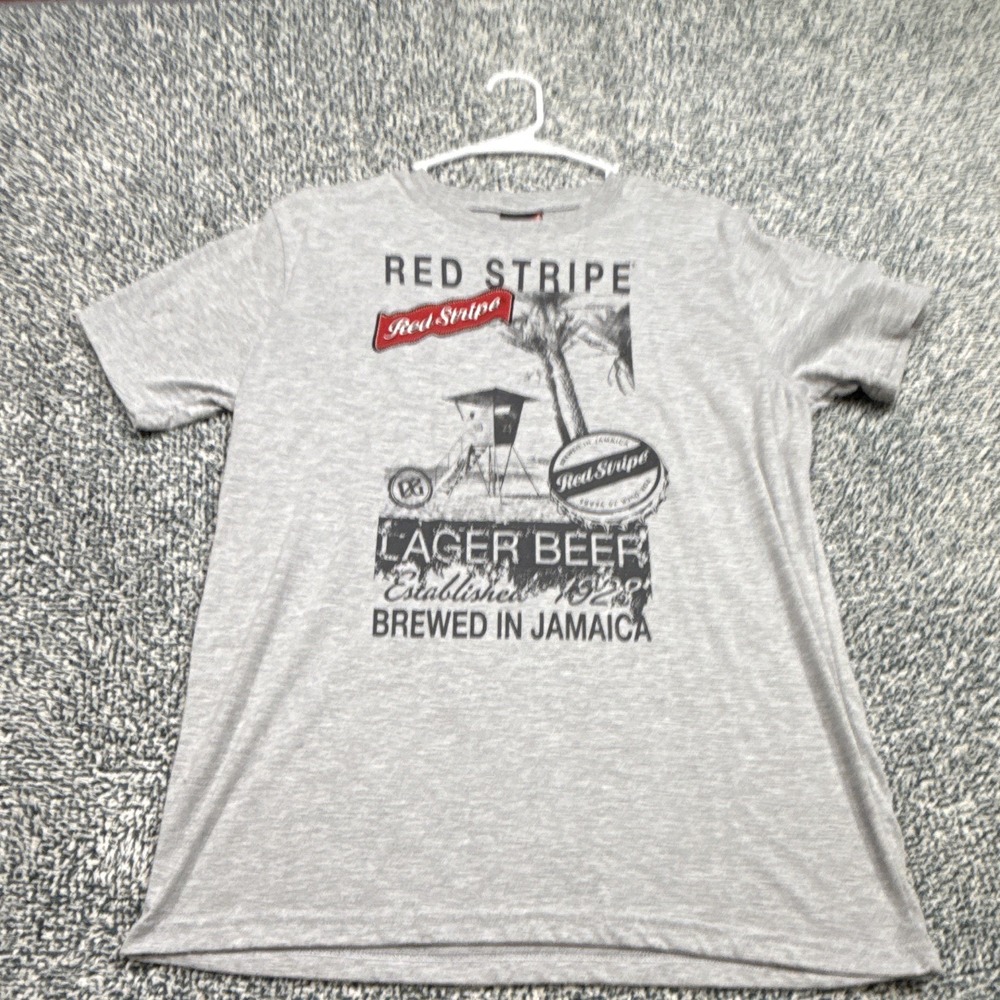 Red Stripe Lager Beer Brewed in Jamaica Graphic T-Shirt Gray Size L Breweriana
